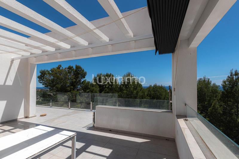 Foto 8a645eaf-c6e9-48dc-b106-bddc8cbd6c8f. Chalet con piscina in Oltamar - Cucarres Calp