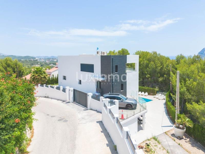 Foto 957b138c-71b0-4c98-92a1-2bf83b528e7d. Chalet con piscina in Oltamar - Cucarres Calp