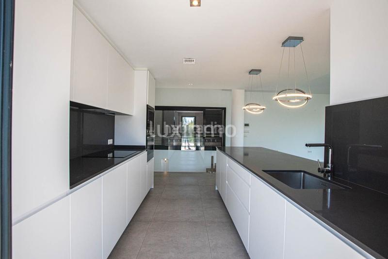 Foto e7444c4f-dcd6-44da-87c7-9d0a8818670a. Chalet con piscina in Oltamar - Cucarres Calp