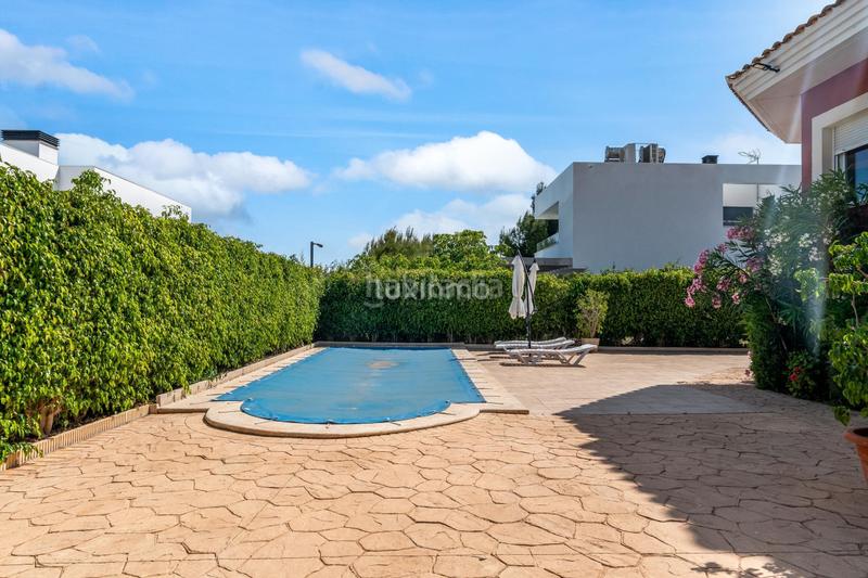 Foto 349f35c5-9c9a-4ffd-b71b-1d2e85983444. Chalet con riscaldamento parcheggio piscina in Varadero Nucia (la)