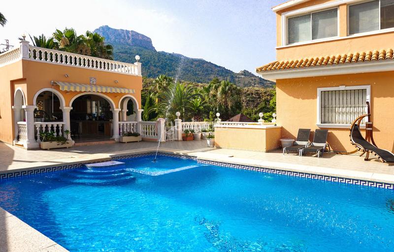 Foto 4d4e5c5c-bd3e-4456-82e3-5848682ac5b5. Xalet amb calefacció aparcament piscina a Maryvilla Calp