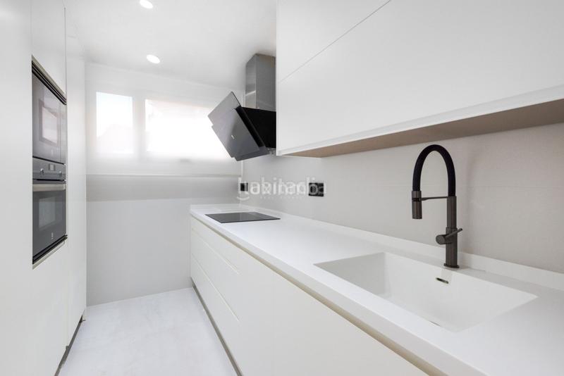 Foto be991f32-c724-4f4a-8585-641b8f94f6c0. Flat with heating pool in Manzanera-Tosal Calp