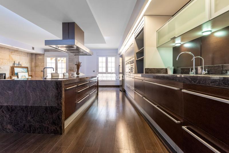 Foto 2a6a3a68-2d12-4423-9ae7-12fb8819a030. Doppelhaus mit heizung parking in Centro Mutxamel