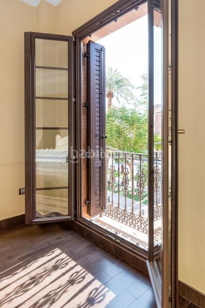 Foto 92a6744e-d931-4ab6-be3f-f3dcbabd3040. Doppelhaus mit heizung parking in Centro Mutxamel