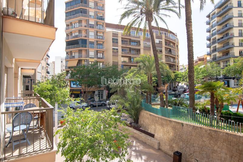 Foto 83f7b3a2-b6e6-46c4-83ef-f249678cf943. Piso  totalmente reformado en venta e en Pueblo Calp