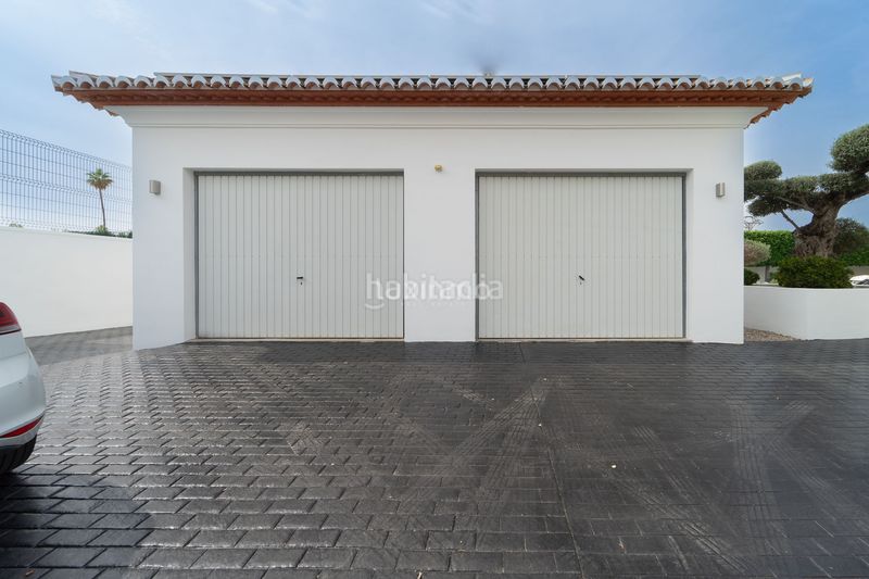Foto 8b0e7047-ea2a-43c1-86fe-3f0f621887f2. Xalet amb calefacció aparcament piscina a Paichi Moraira