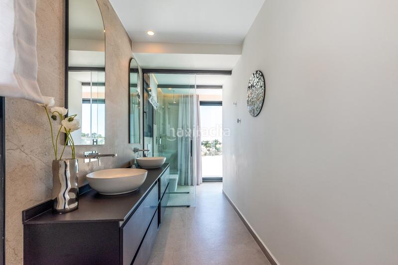 Foto a676dcb9-221e-4193-ac31-62919ca97d70. Chalet avec parking piscine dans El Montgó Dénia