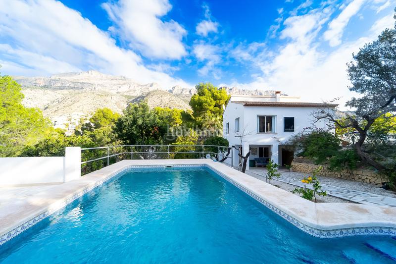 Foto 0dad73a0-4431-4b1e-99b0-d49e45195c58. Chalet con riscaldamento parcheggio piscina in Altea la vella Altea