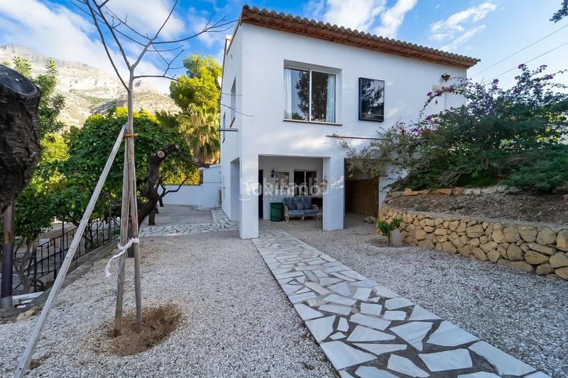 Foto 13468fc1-30d8-4a1e-b792-a2f4d53ab358. Chalet con riscaldamento parcheggio piscina in Altea la vella Altea