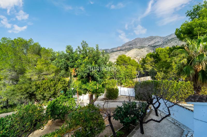 Foto d1fd25d4-2848-48a0-b3d5-d4c879940c25. Chalet con riscaldamento parcheggio piscina in Altea la vella Altea