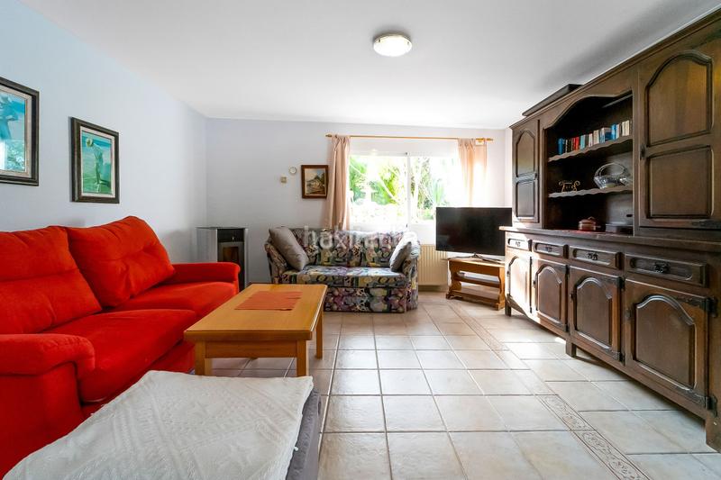 Foto de9ba2b8-6bb6-41f5-ab14-421cb3488be9. Chalet con riscaldamento parcheggio piscina in Altea la vella Altea