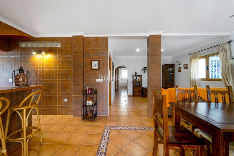 Foto f3666a84-b727-4f4b-a8f7-dd9d8cafcf58. Chalet avec parking piscine dans Canuta Calp