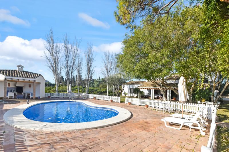 Foto 49da9207-cdc7-4c99-91c4-c11995163919. Chalet con riscaldamento parcheggio piscina in Alicante golf Alicante