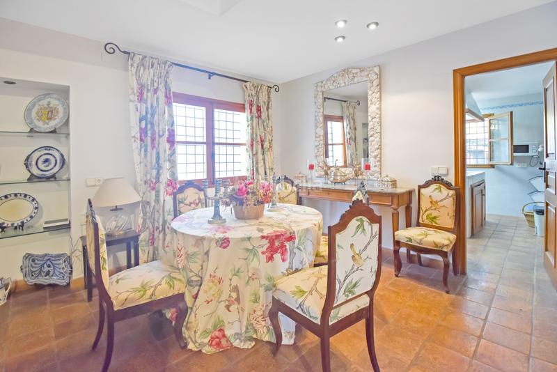 Foto 6456d100-9ce3-41e9-80dd-046b84011b69. Chalet con riscaldamento parcheggio piscina in Alicante golf Alicante