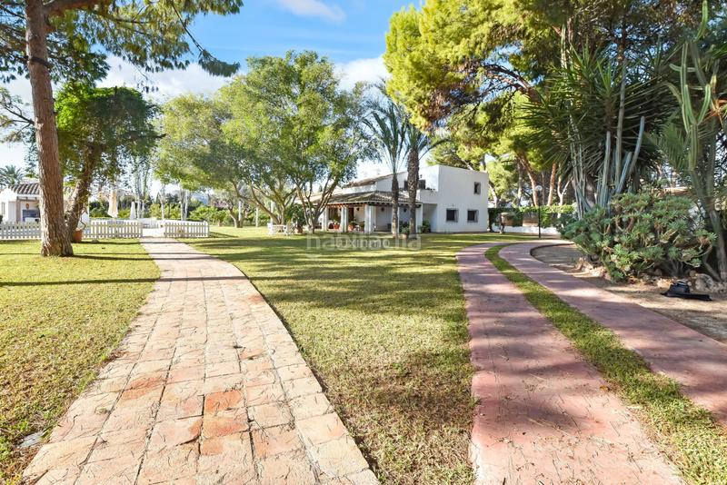 Foto 7a6c17a6-80ea-45a0-929e-802c44e723e2. Chalet con riscaldamento parcheggio piscina in Alicante golf Alicante