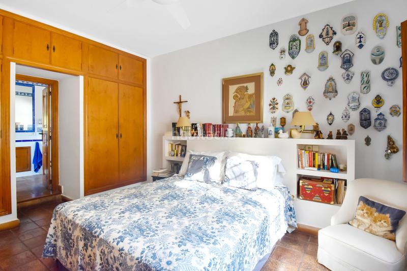 Foto 7e16b72f-7ee1-470f-84ab-1c9978719415. Chalet con riscaldamento parcheggio piscina in Alicante golf Alicante