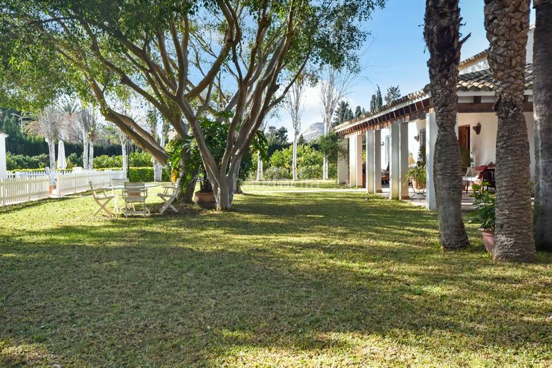 Foto 910c713f-ba6c-424c-af67-2126fb490c7a. Chalet con riscaldamento parcheggio piscina in Alicante golf Alicante