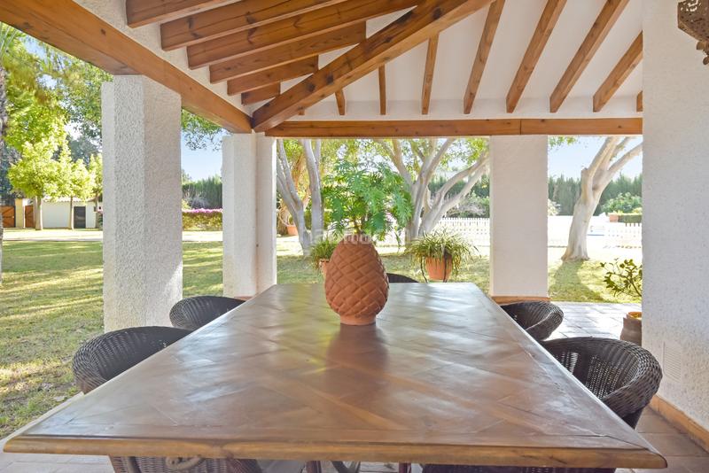 Foto 9b92ed2f-e9ae-4fae-80e3-74823c50f080. Chalet con riscaldamento parcheggio piscina in Alicante golf Alicante