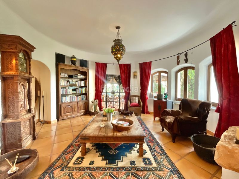 Foto 052ac80f-fcb6-4dde-b728-5988aba160ab. Xalet amb calefacció aparcament piscina a Santa Eulària des riu Santa Eulària