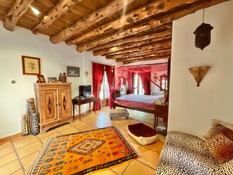 Foto 4a8b034c-a6ca-4c3e-9606-d42b9373da75. Xalet amb calefacció aparcament piscina a Santa Eulària des riu Santa Eulària