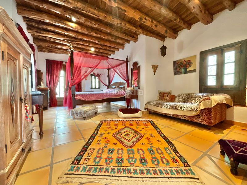 Foto 4b4f8e09-51bf-4d09-a061-b19035e52c03. Xalet amb calefacció aparcament piscina a Santa Eulària des riu Santa Eulària