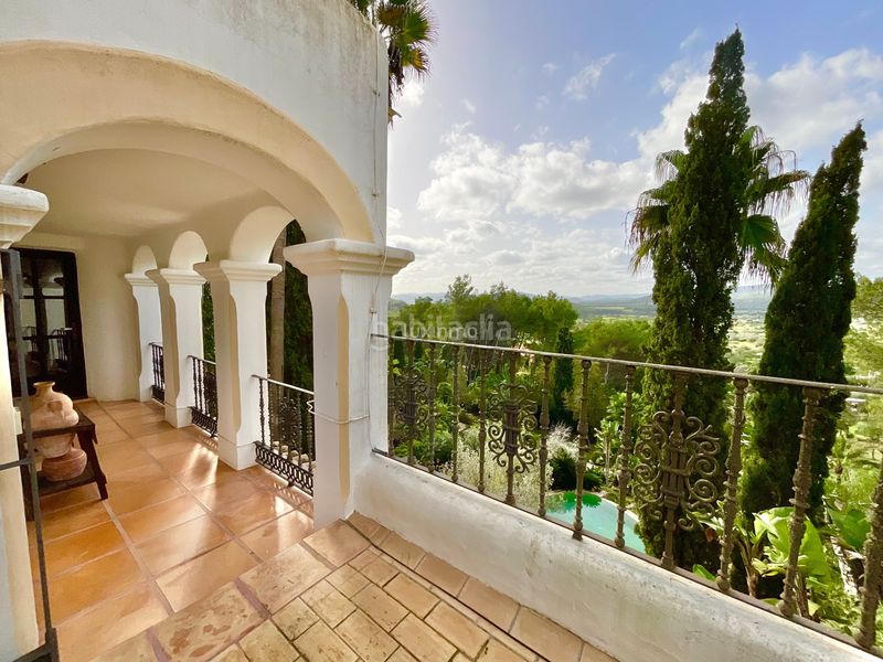 Foto 74381e8f-0334-4bc0-a99c-57df1e0bf41a. Xalet amb calefacció aparcament piscina a Santa Eulària des riu Santa Eulària