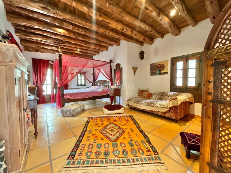 Foto e4b0a5c5-acee-45f0-865c-6b8b3a9fcf6d. Xalet amb calefacció aparcament piscina a Santa Eulària des riu Santa Eulària