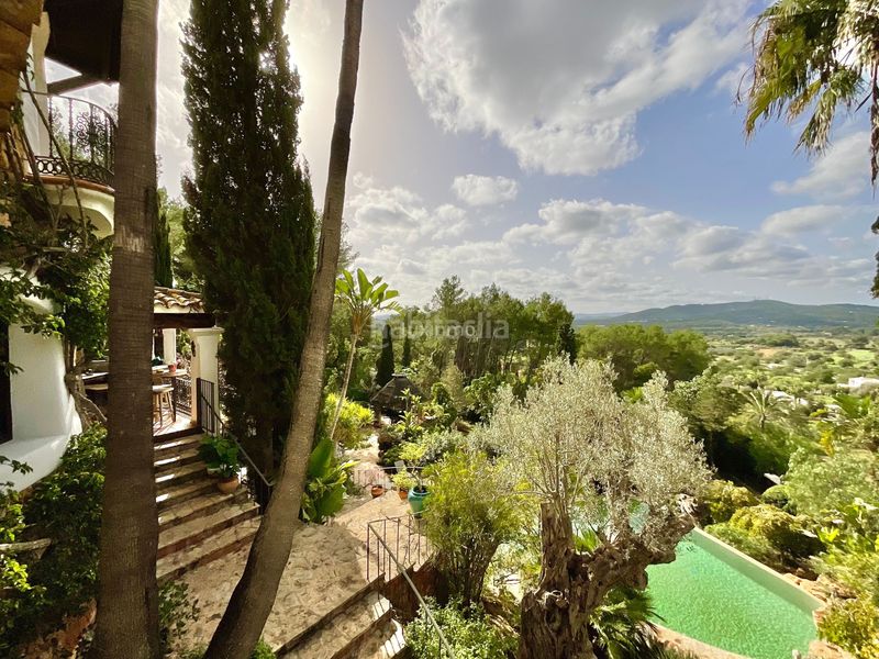 Foto e68a76a4-ca15-41e2-ba27-e63ffb7242ca. Xalet amb calefacció aparcament piscina a Santa Eulària des riu Santa Eulària