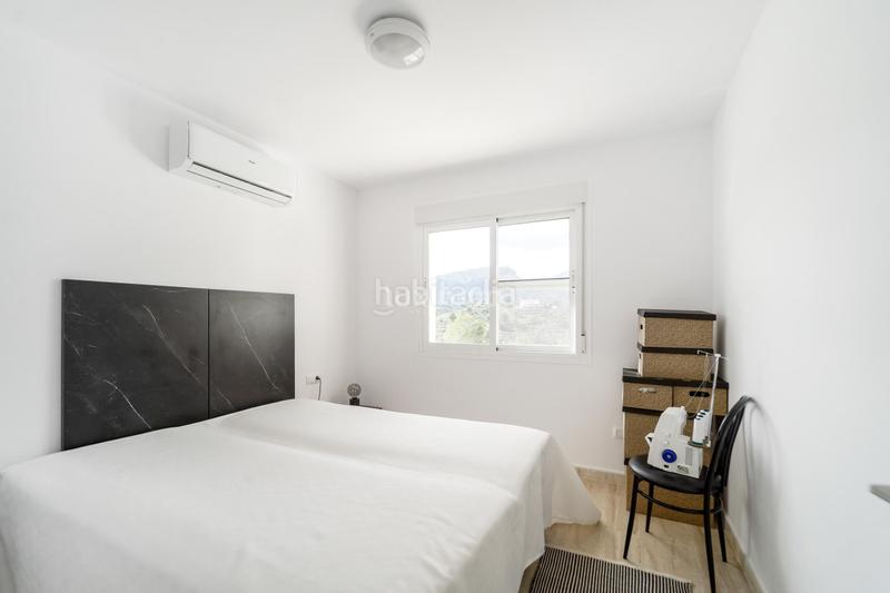 Foto a8dd7872-e6bb-47fd-a024-55a36247d2ef. Reihenhaus mit pool in La Empedrola Calp