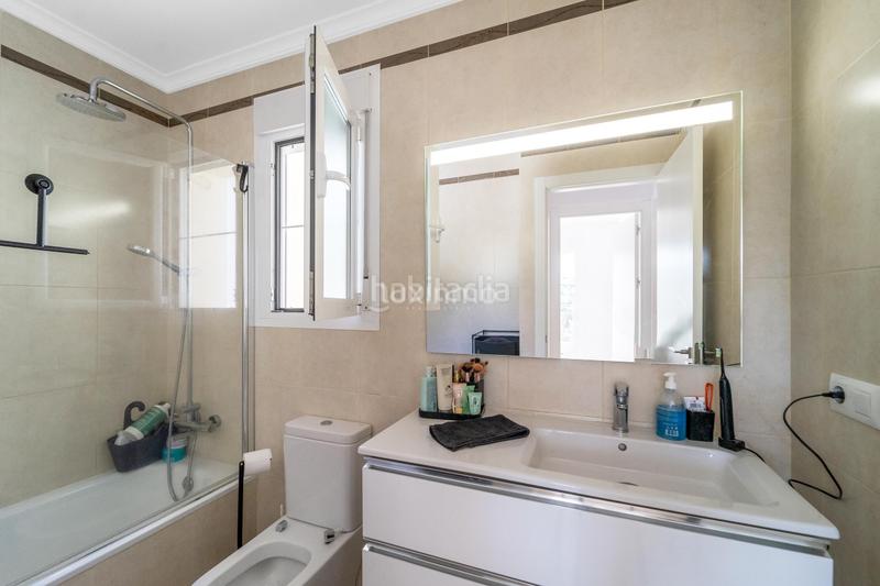 Foto d1108dff-fa3d-4607-ac38-f28efe9d765c. Reihenhaus mit pool in La Empedrola Calp