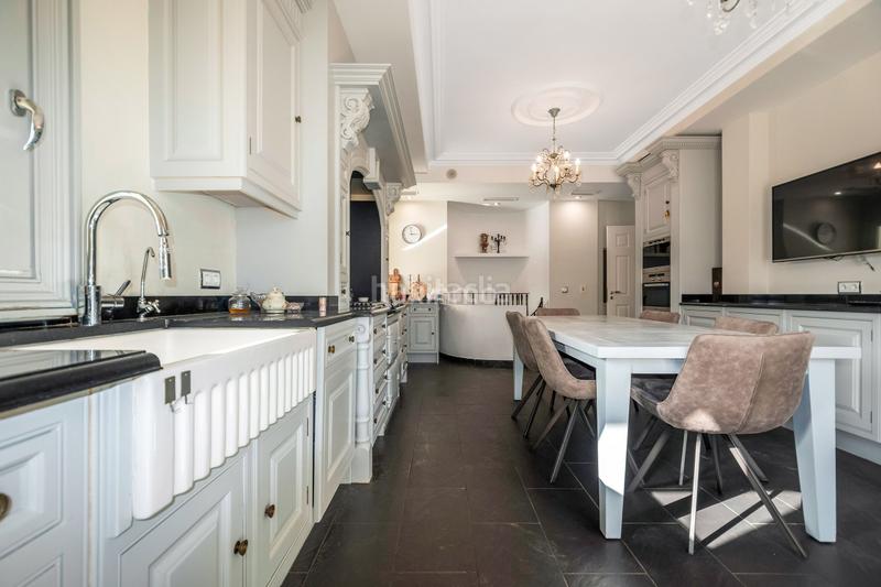 Foto 88a0c3d2-81a5-49eb-bb55-6423e4983c00. Chalet preciosa mansión con piscina en venta en Altea ciudad Altea