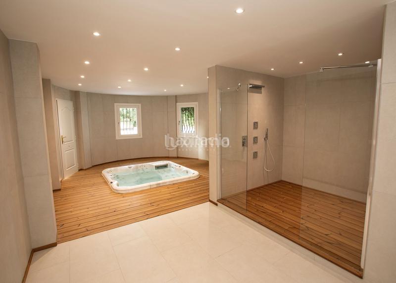 Foto b2704ab9-cf5c-480f-a79a-170bd7e9dc0e. Chalet preciosa mansión con piscina en venta en Altea ciudad Altea