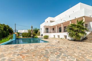 Chalet à Altea la Vella. Villa con vistas al mar y montaña en altea la vella