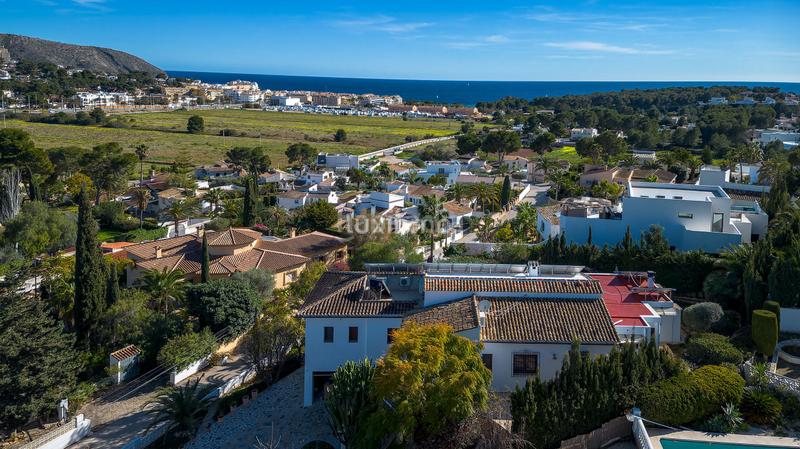 Foto 07a78794-388e-4fb3-937b-210447c1a3a7. Chalet avec parking piscine dans Benimeit-Tabaira Moraira