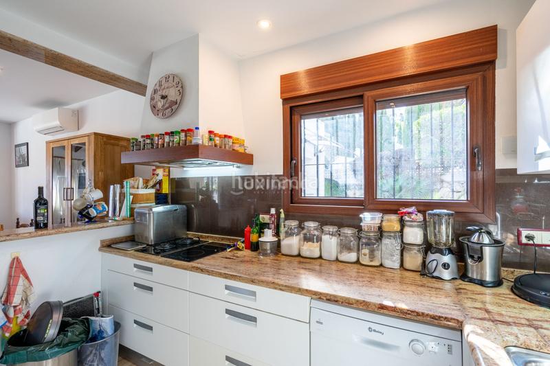 Foto 61e9e633-0895-44e3-af95-bc0281e28a97. Chalet avec parking piscine dans Benimeit-Tabaira Moraira