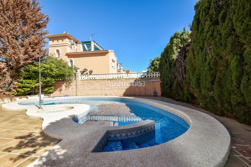 Foto 8cd440c7-7f76-40eb-9c76-54420de9662e. Xalet amb calefacció aparcament piscina a L´Albir Alfàs del Pi (l´)