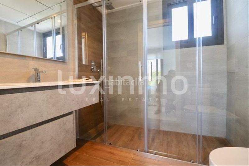 Foto 35dc2dd5-cc66-4b20-8cec-ef090ec4cd64. Casa pareada villa independiente rodeada de naturaleza con piscina privada en Nucia (la)
