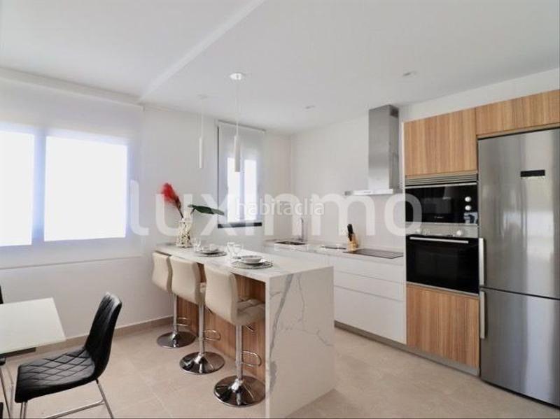 Foto 8f086282-0b06-4758-a19a-f14532d40716. Casa pareada villa independiente rodeada de naturaleza con piscina privada en Nucia (la)