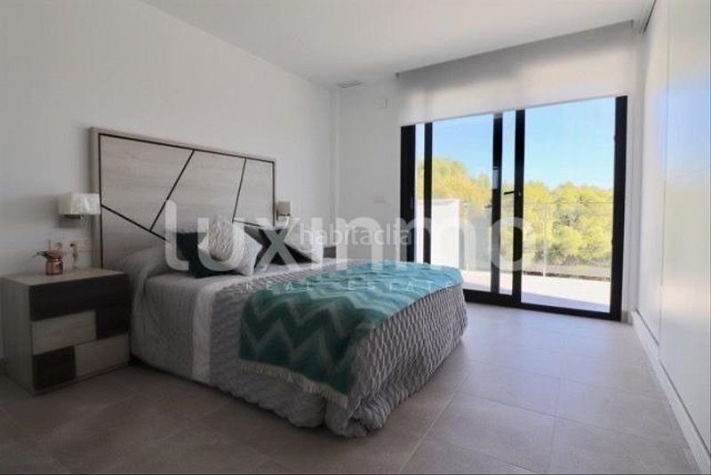Foto 8f0c2984-17c1-4571-83c7-1bb16555d1d2. Casa pareada villa independiente rodeada de naturaleza con piscina privada en Nucia (la)