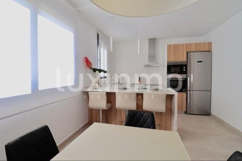Foto 95f6aeb3-8846-49dd-8802-2ce5c6ce088e. Casa pareada villa independiente rodeada de naturaleza con piscina privada en Nucia (la)