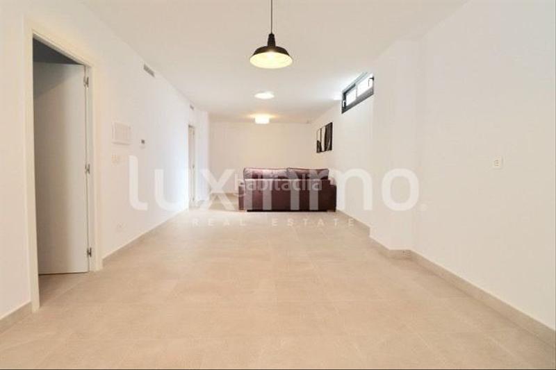 Foto a375fbab-6c53-40c0-89ed-72d2652f9054. Casa pareada villa independiente rodeada de naturaleza con piscina privada en Nucia (la)