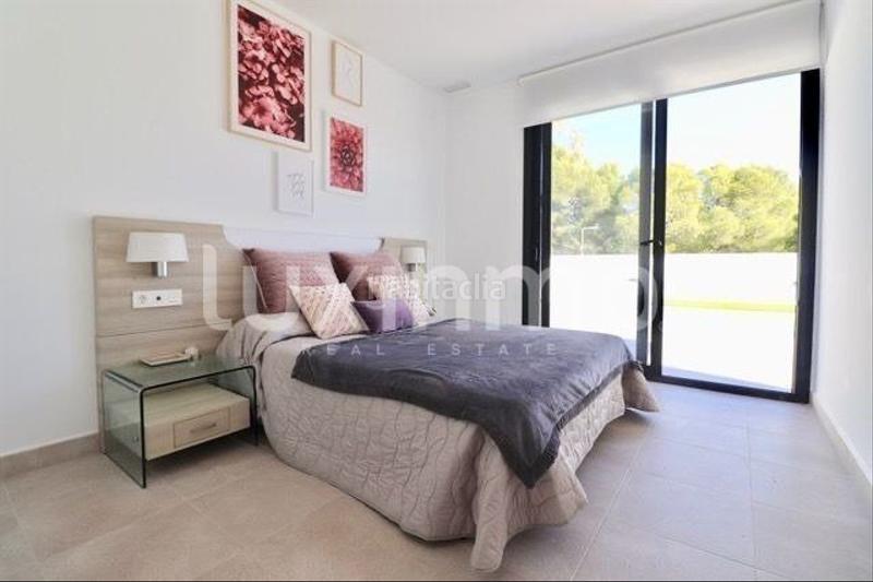 Foto a8a5d976-d553-4530-b273-cf87d3eb8612. Casa pareada villa independiente rodeada de naturaleza con piscina privada en Nucia (la)