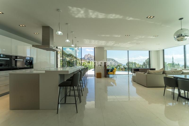 Foto 1c2ce559-aa05-40ef-b788-2d66e0ad1ed1. Chalet con riscaldamento piscina in Mascarat Altea