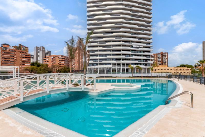 Foto c8c73625-1ae9-4750-a25a-399cd3432599. Piso s nuevos junto a la playa en Playa Poniente Benidorm