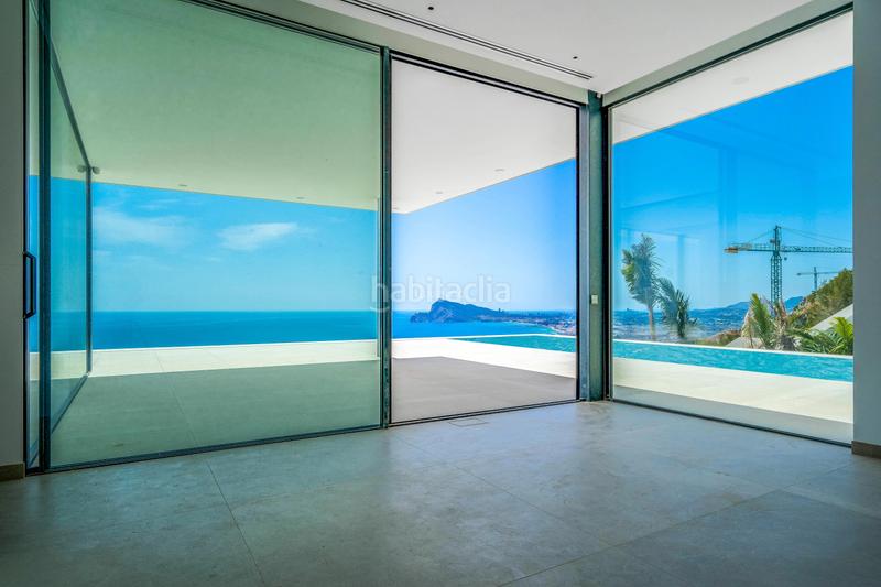 Foto d6deeedc-d13e-40e8-87b8-af3971b0ca99. Chalet with heating parking pool in Altea hills Altea