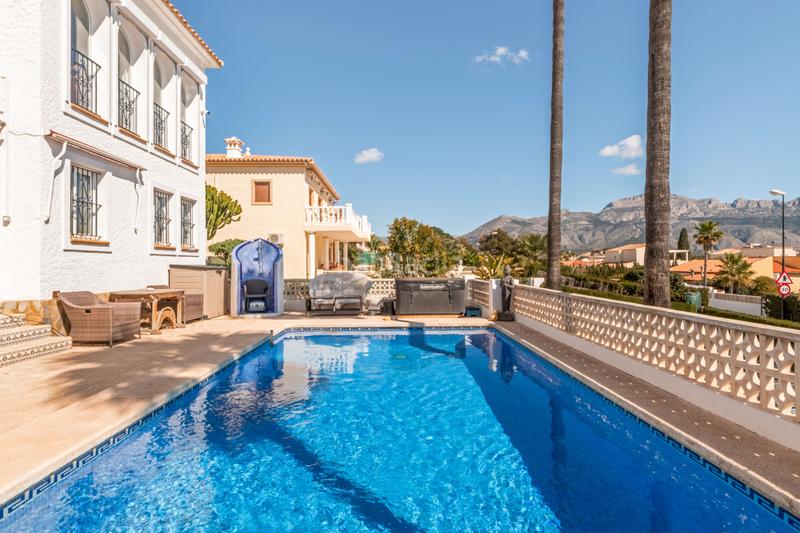 Foto d318aa44-1785-4860-bf8c-63ca8ccfe981. Chalet mit heizung parking pool in El Tossal-Bello Horizonte Nucia (la)