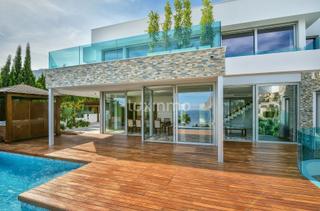 Xalet a Canuta. Magnífica villa con vistas al mar en venta en calpe
