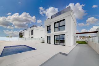 Chalet à Bonalba-Cotoveta. Lujosas villas de nueva construcción con piscina privada climati