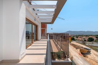 Casa adosada en Montebello - Nou Espai. Villa con vistas panorámicas a las bahías de albir y benidorm