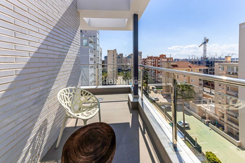 Foto 4333f153-69f2-4e98-9f3f-6a0b111ef75d. Penthouse with heating parking pool in Puerto Deportivo Guardamar del Segura
